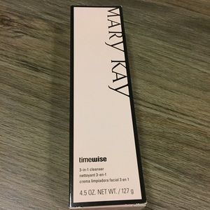 NIB Mary Kay TimeWise 3-in-1 Cleanser
